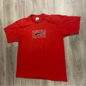 Y2K nike tee